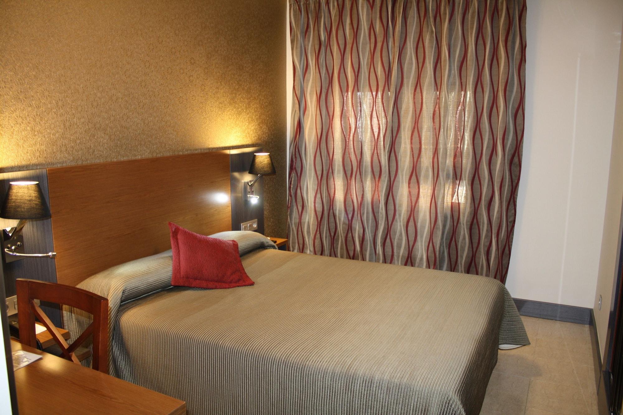 Hotel Regio Кадис Экстерьер фото
